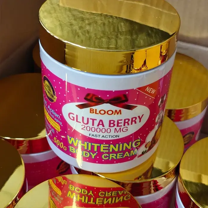 Lotion corporelle éclaircissante à action rapide Bloom Gluta Berry 200000Mg
