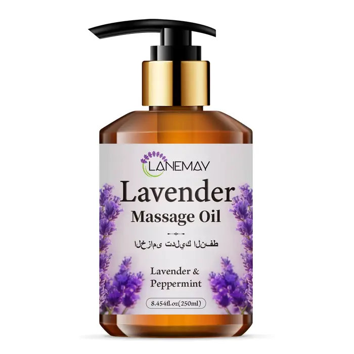 L'huile de massage à la lavande fournit un massage hydratant