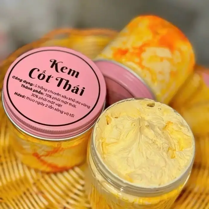 Saussurea Costus Crème pour le corps à base de plantes thaïlandaises 200g - Formule de luxe Elixir en or 24 carats déjeunissant 