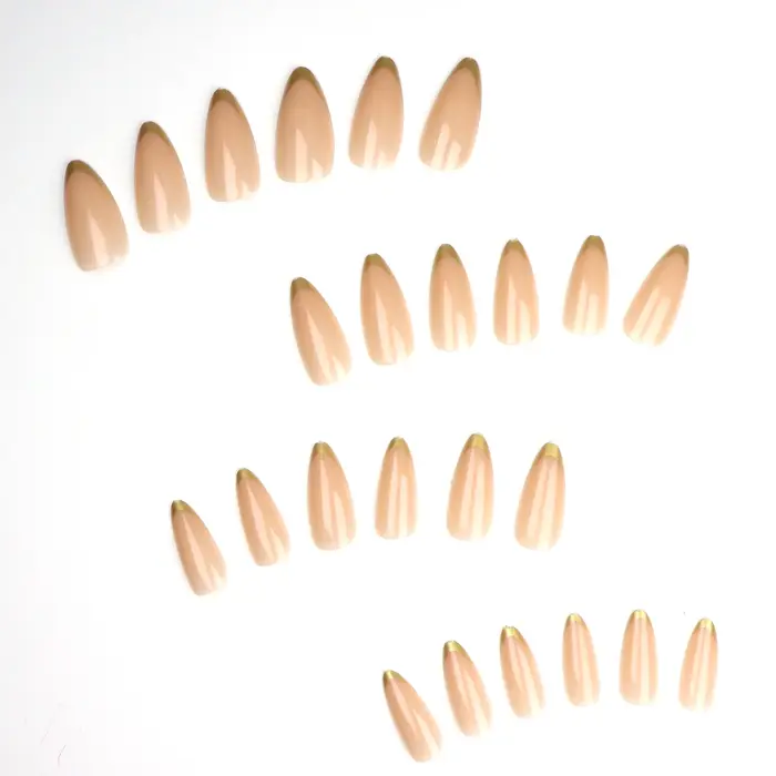 Short pour ongles pressés en amande, faux ongles roses, pointes françaises dorées élégantes fabriqué
