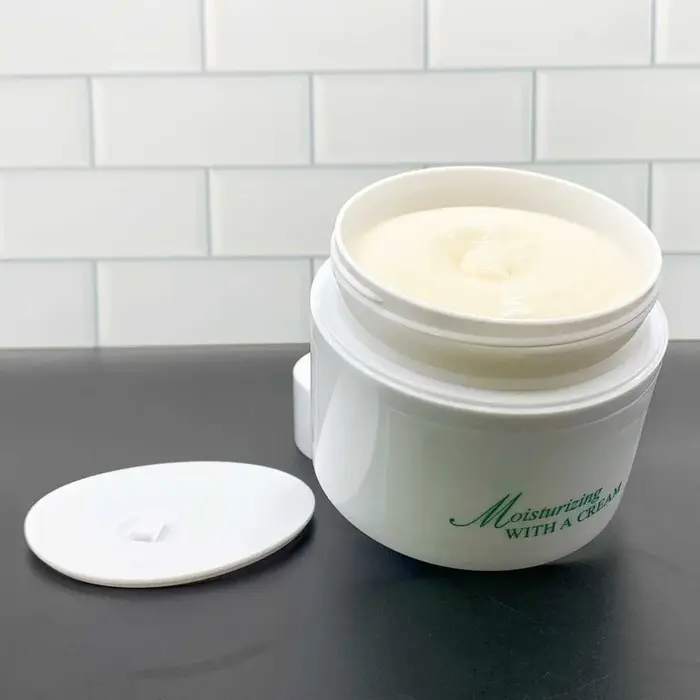 Kits d'outils de maquillage hydratants avec une crème