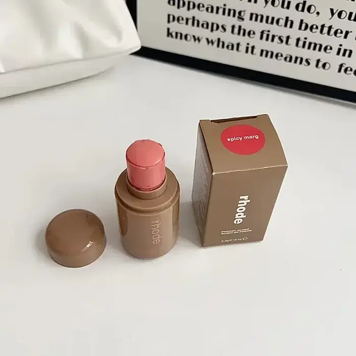 Rhode Pocket Blush LIP Stick, stick hydratant pour les lèvres et les joues, rouge naturel en poudre,