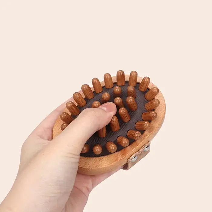 Brosse de massage corporelle en bois pour la cellulite et l'amélioration de la circulation sanguine lymphatique