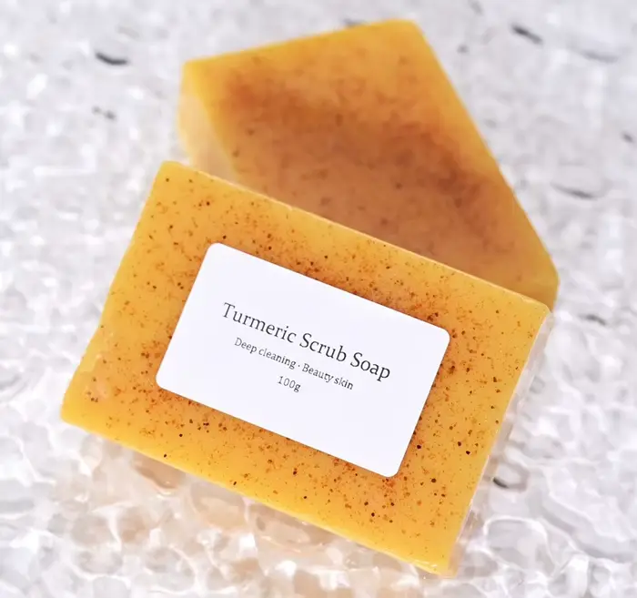 Savon de gommage kojique au curcuma naturel