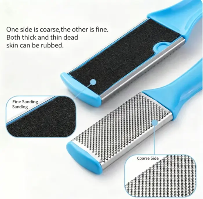 Kit de gommage des pieds pour éliminer les peaux mortes : 1 ensemble de tampons exfoliants double face et 1 pince
