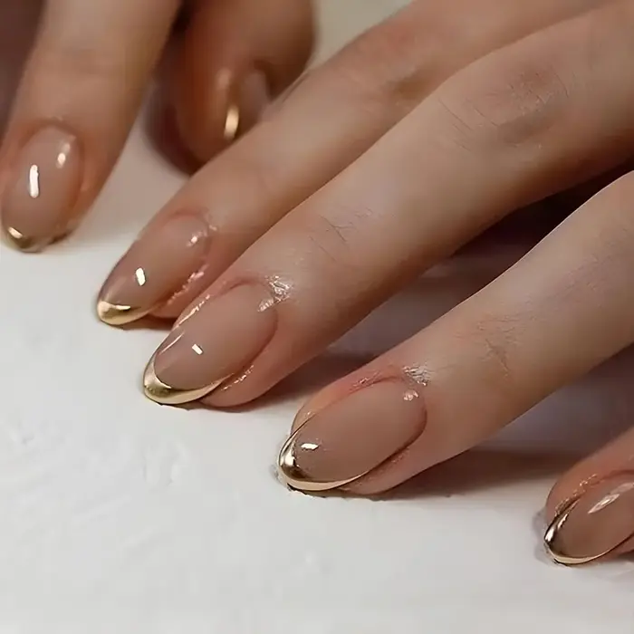 Short pour ongles pressés en amande
