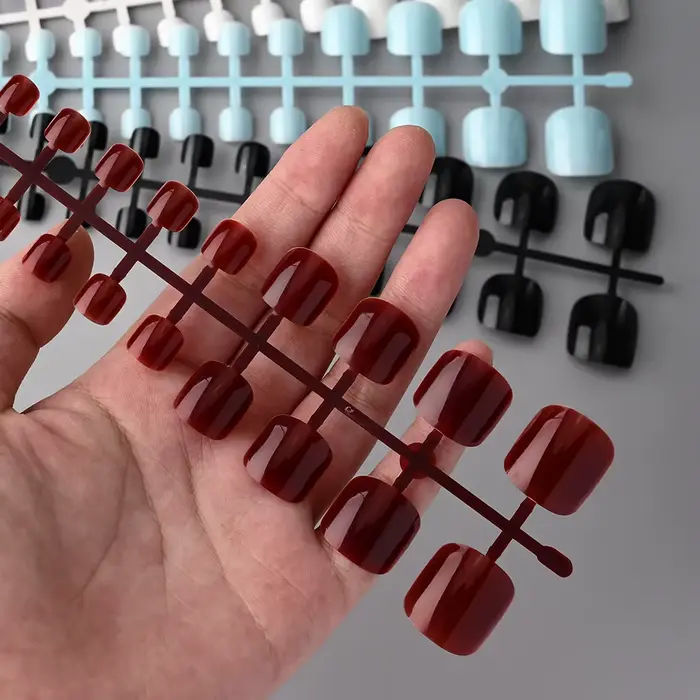 144 pièces couleur mixte court carré faux ongles vin rouge, noir, blanc, rose, bleu presse sur les o
