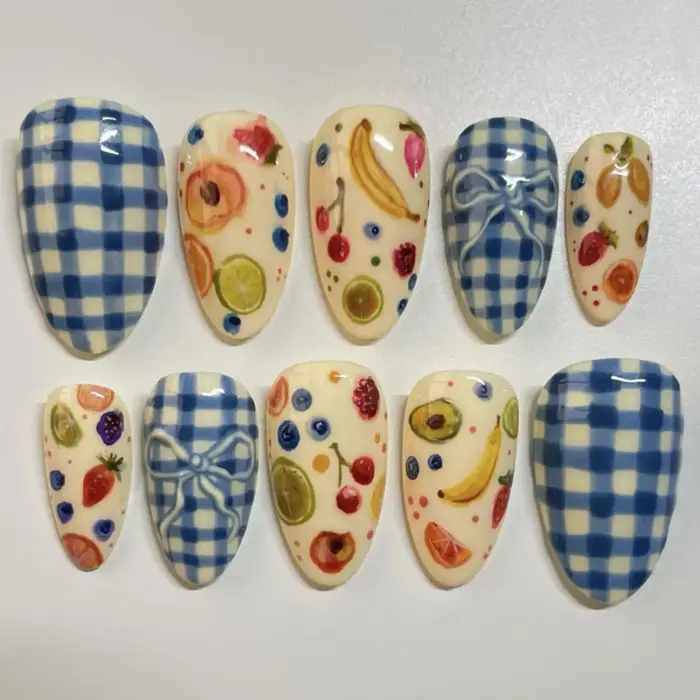 24 faux ongles en amande mi-longs à presser avec motif fleur insecte, couverture complète, réutilisa
