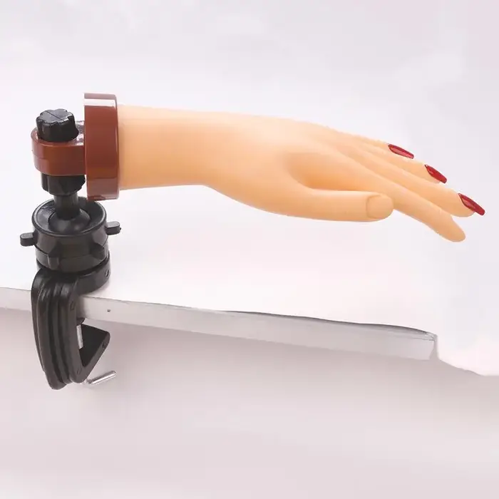Main de mannequin pour la pratique des ongles avec support de bureau réglable