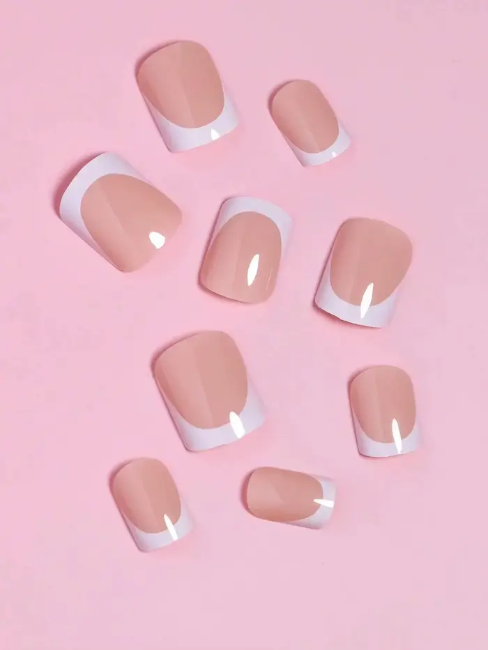 24 pièces/ensemble faux ongles carrés courts pour femmes mignon mariée coeur blanc français conseils