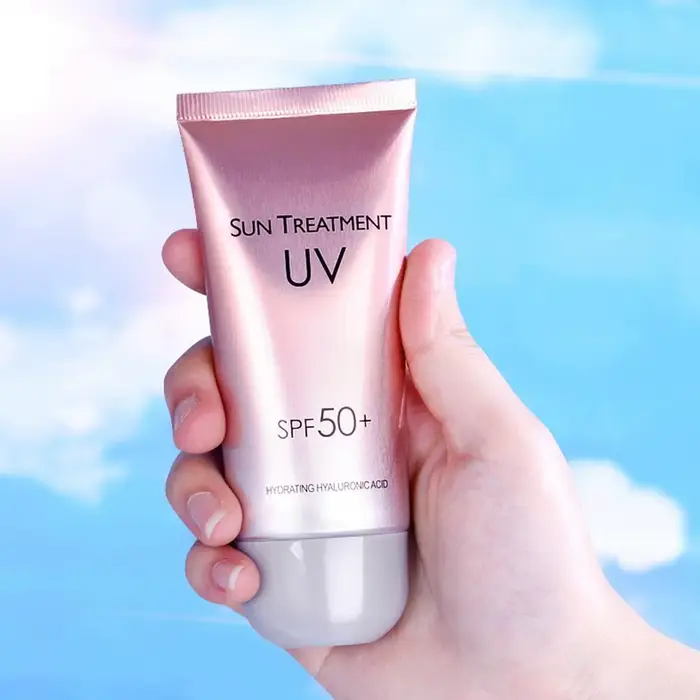 Crème solaire éventuelles F 50 + pour le visage et le corps
