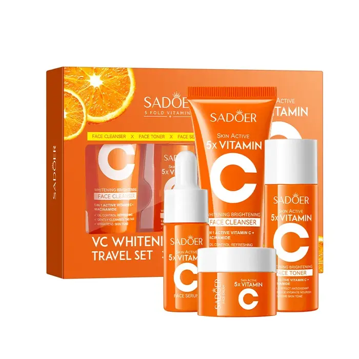 Ensemble de soins de la peau hydratant à la vitamine C pour les voyages - Nettoyant, tonique, sérum 