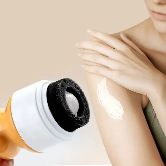 Applicateur de protection solaire rechargeable