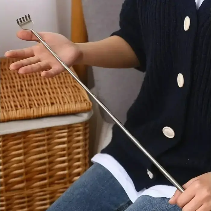 Ensemble gratte-dos et masseur de mains : Outil extensible pour le dos + rouleau à billes pour les doigts