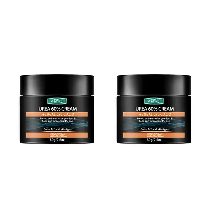 La crème à l'urée GSWP, contenant de l'acide salicylique et de l'aloe vera, procure une hydratation 