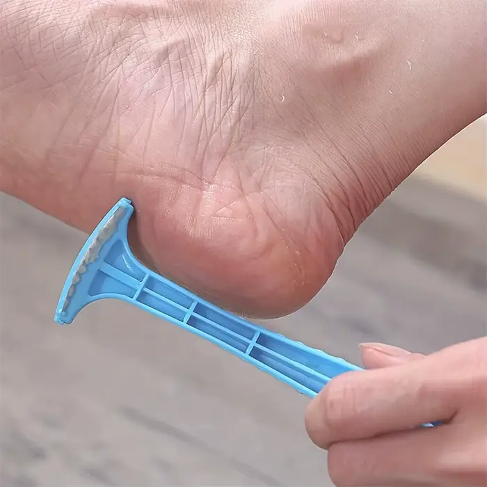 Dissolvant de callosités du talon du pied