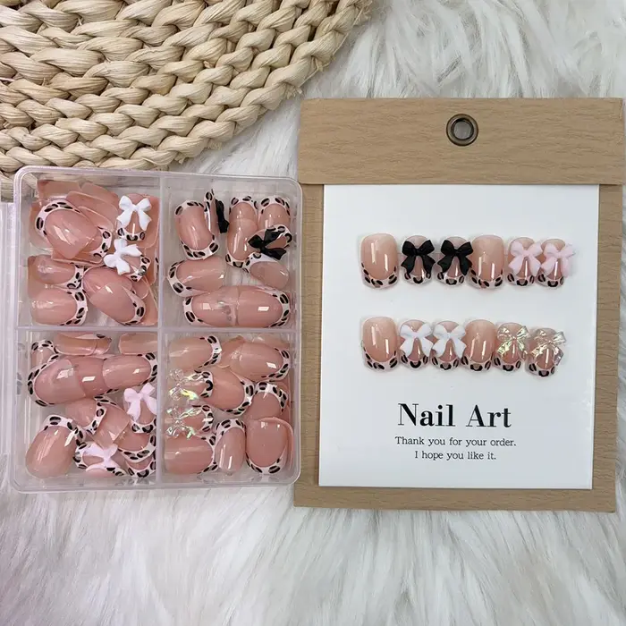 24/96 pièces nu léopard français nœud papillon faux ongles court rond carré presse sur ongles Y2K mi