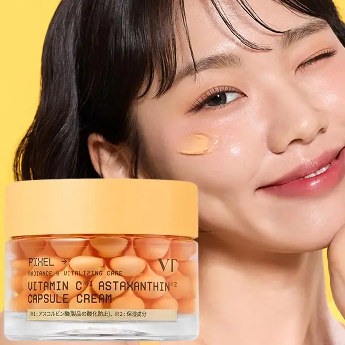 Crème Visage Hydratante et Éclaircissante à la Vitamine C et à l'Astaxanthine VT – Améliore les Peaux Ternes