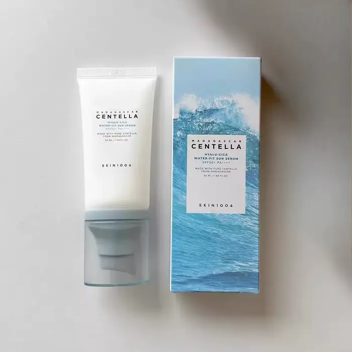 Sérum solaire hydratant Hyalu-Cica à la Centella coréenne SPF50 et crème hydratante Hyalu-Cica pour