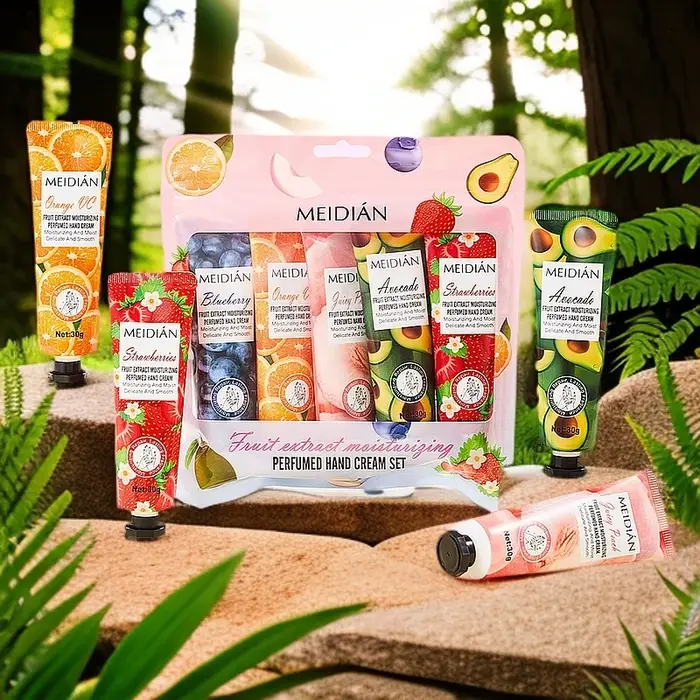 Coffret de cinq crèmes pour les mains parfumées aux fruits