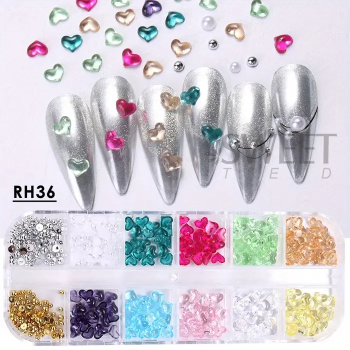 12 grilles en forme de cœur pour Nail Art