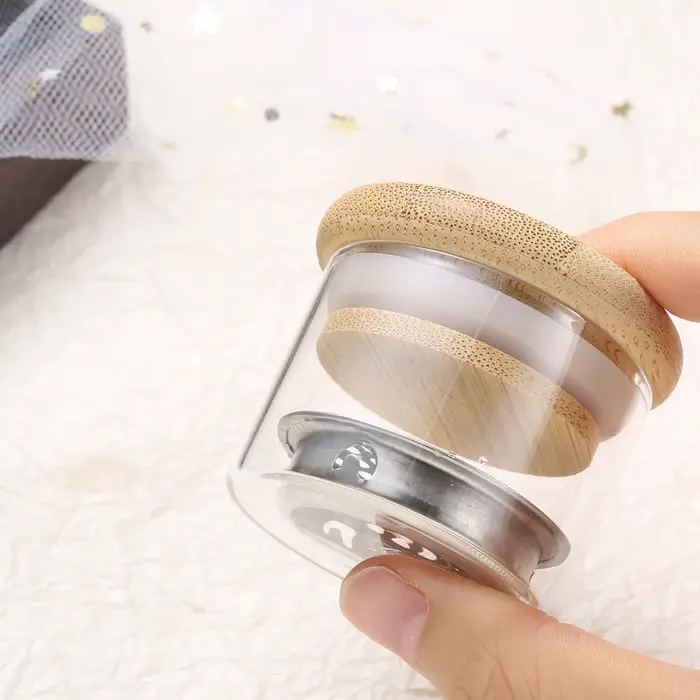 Tasse de nettoyage de brosse à ongles